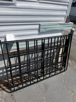 Free Queen Metal Bedframe
