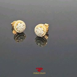 Fancy round 10K Gold with 0.62 CTW diamond earring 
