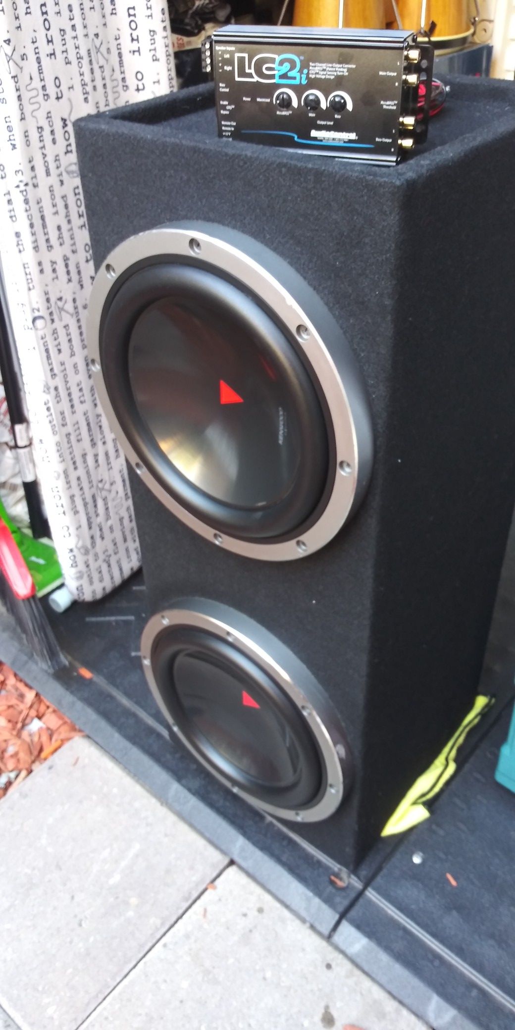 KENWOOD EXCELON KFC-XW1002DVC 10" AND LC2i AUDIOCONTROL