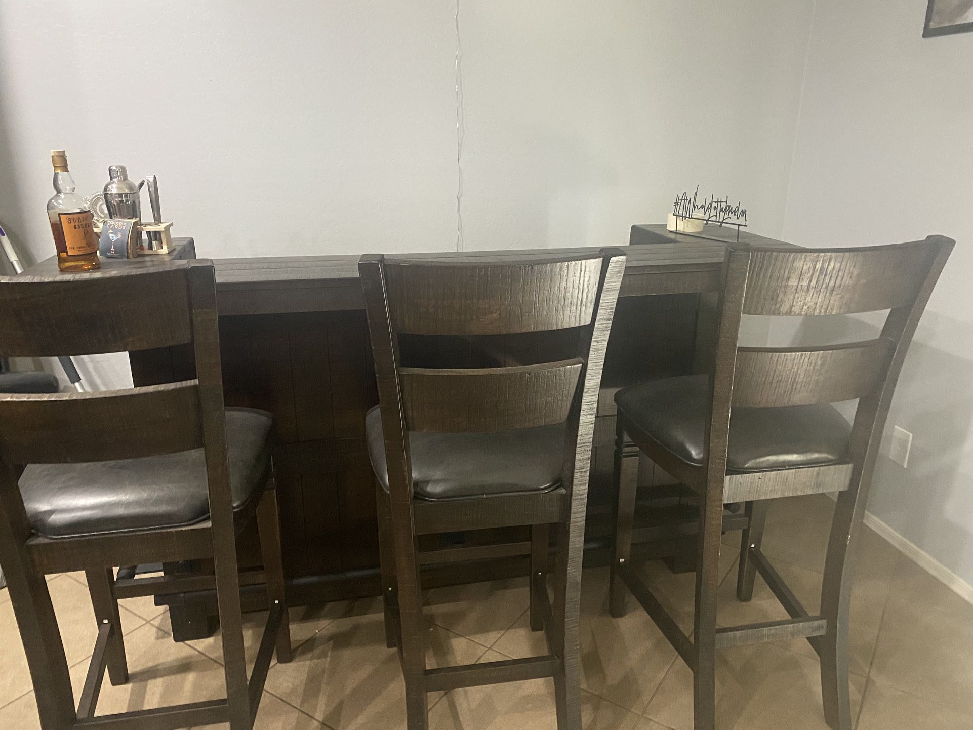 Rustic Expresso Bar W/3 Bar Stools 