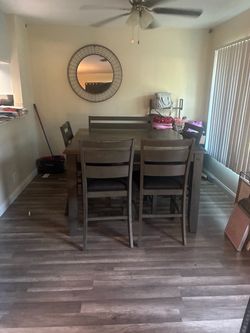 Dinning table for 6