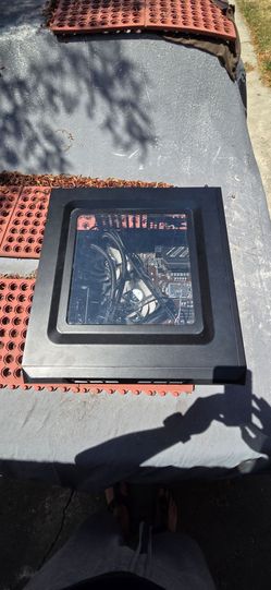 Loose computer parts