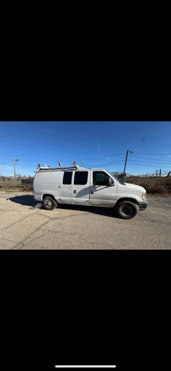 2010 Ford E-250