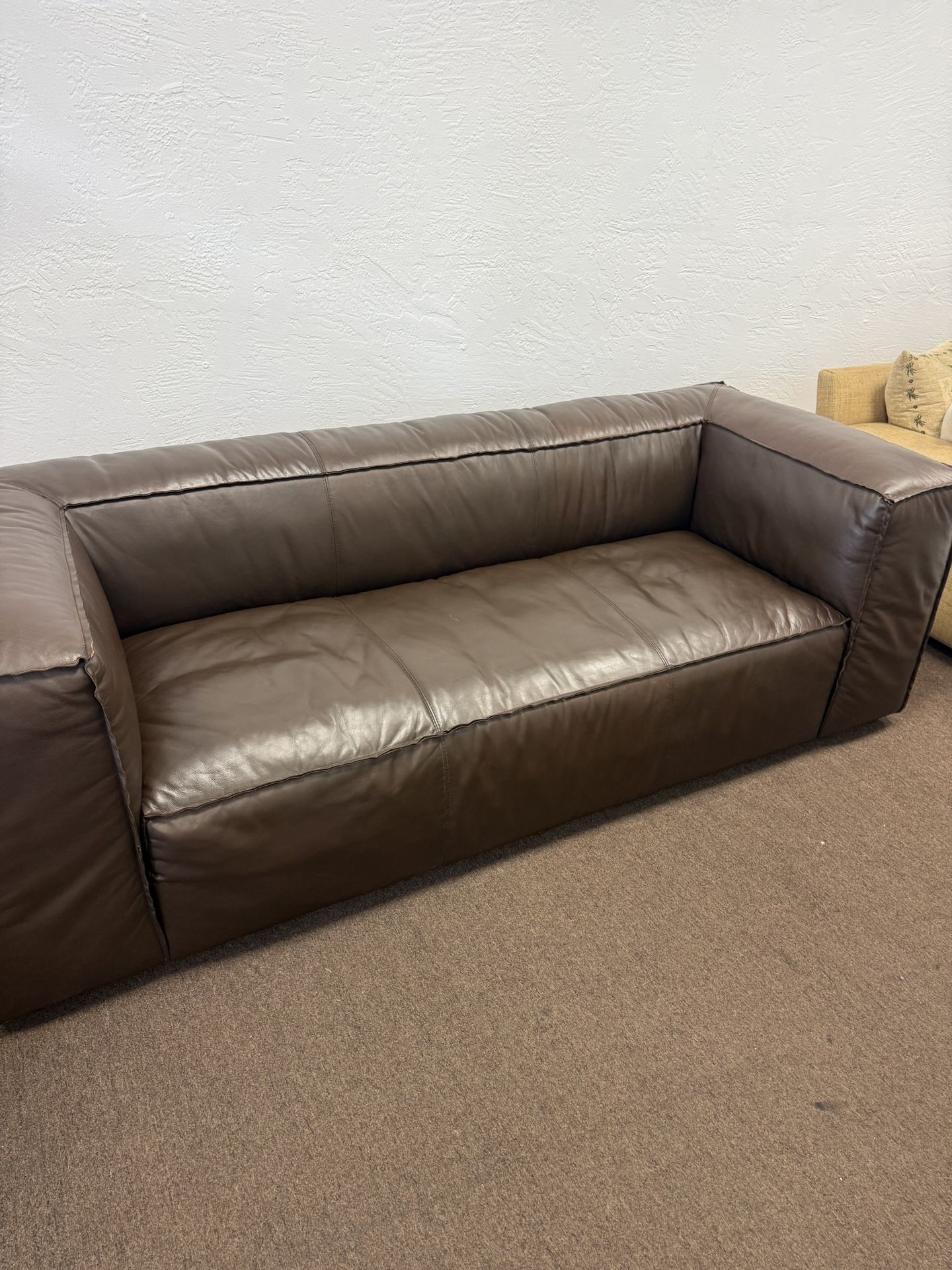 🔥 Brancaster Acme 98” Genuine Leather Couch – Chocolate Brown – Excellent Condition🔥