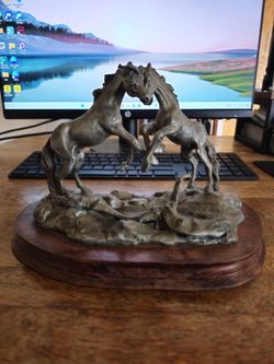Certified Limited Edition - LEGENDS TM - "Wild Freedom" - Fine Pewter USA 1986