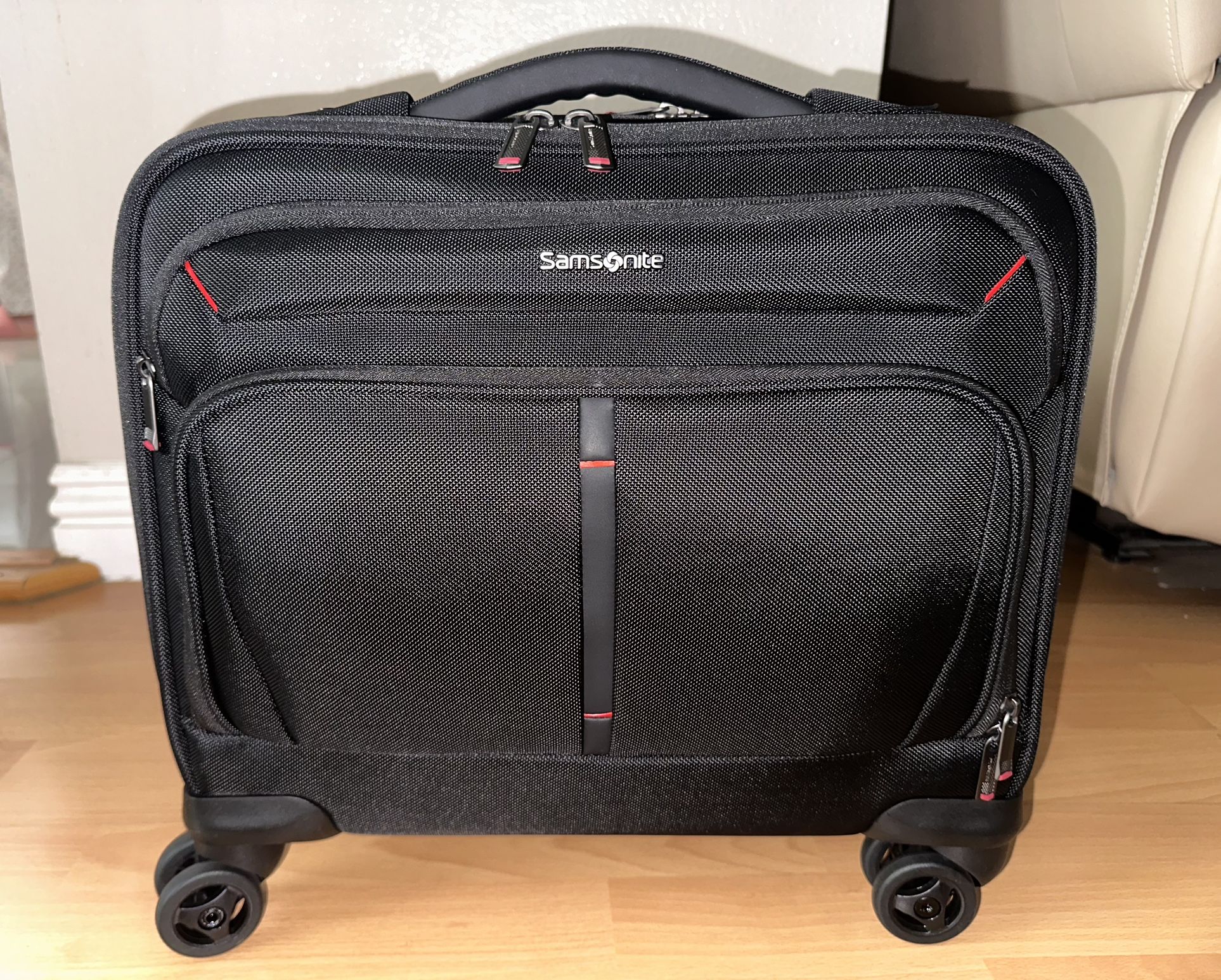 Samsonite Xenon 4.0 Mobile Office Spinner Black - Brand New