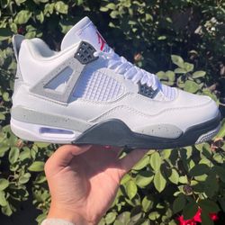 Jordan 4 White Cements