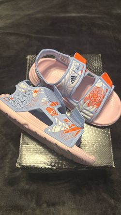 Moana Disney adidas sandals size 11