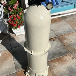 1750 Hayward Pool Filter Housing For Swimming Pool In Like New Condition 