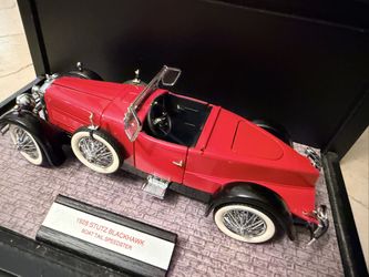 Franklin Mint 1930 DUESENBERG And 1928 Stutz Blackhawk $45 Each