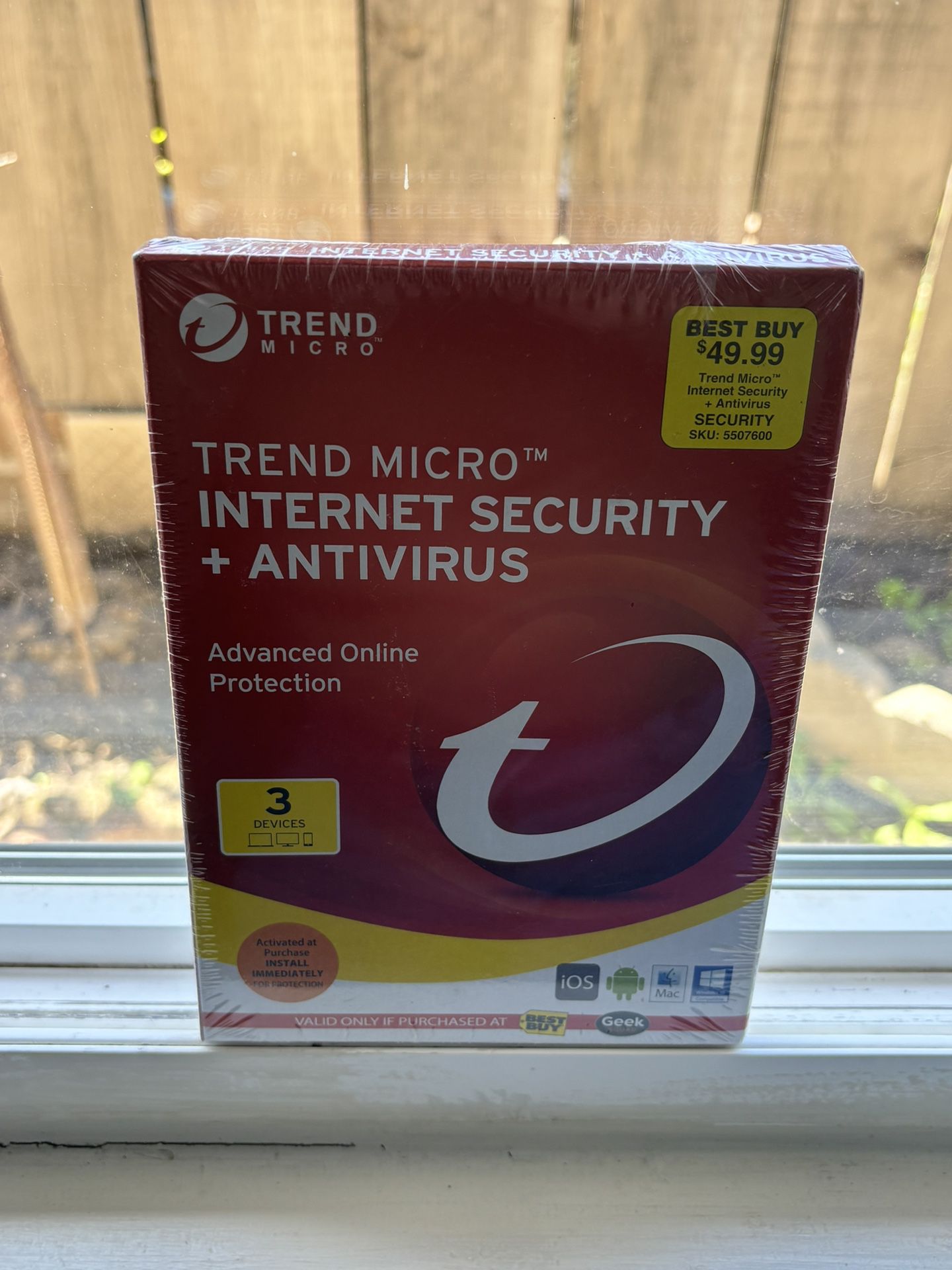 TREND MICRO Internet Security + Antivirus 3 Devices