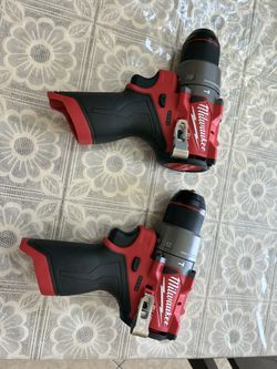 Milwaukee Fuel M12 1/2?Hammer Drill 