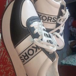 Mk Shoes Size 8 Women's Size 