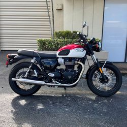 Triumph Bonneville T100 2022