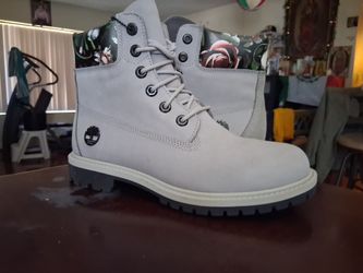 Grey With Flower Pedal Design Converse For Women