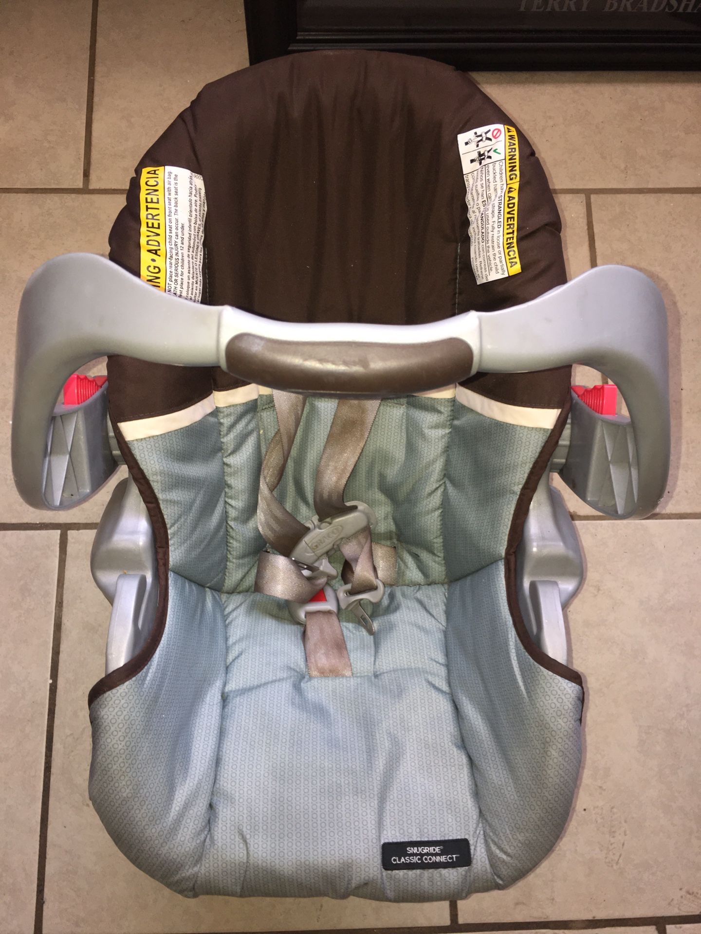 FREE FREE FREE -Baby Car Seat...5-22 lbs needs to cleaned