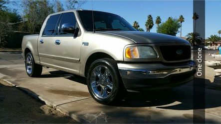 F-150 Supercab 2002 XLT V8 whole or you can part out