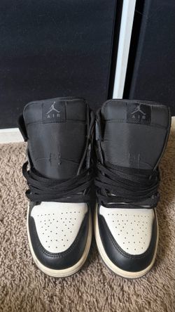 Jordan 1 Mid