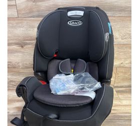 NEW Graco Grows4Me 4-in-1 Convertible Car Seat