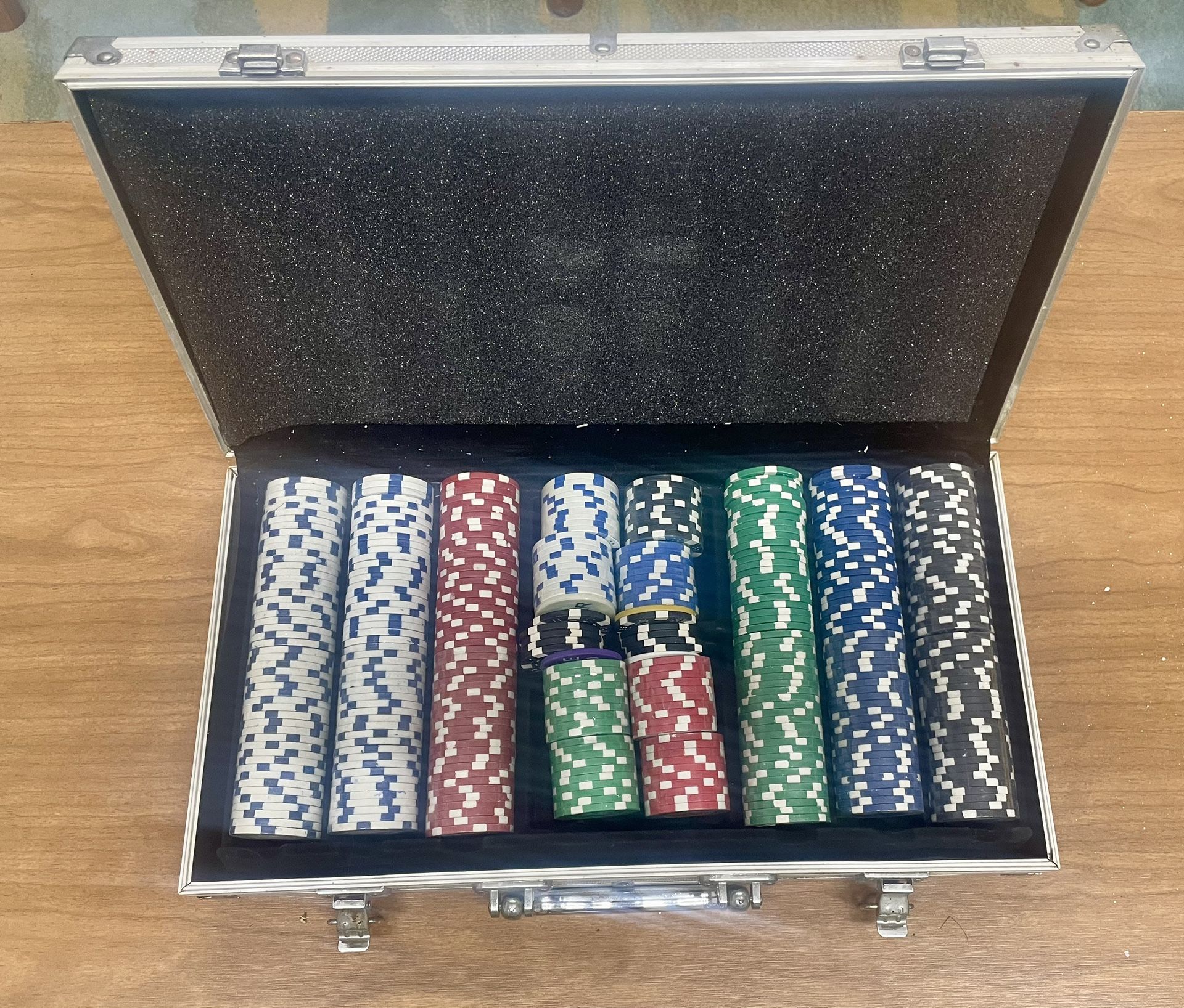Poker chip set 