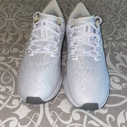 Nike New White Womens Shoes Size 8.5