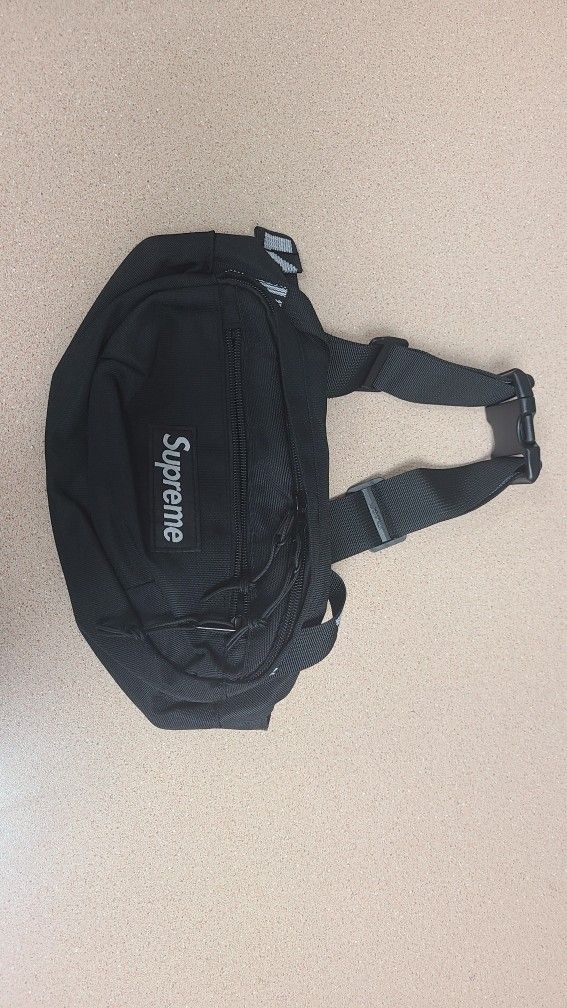 Supreme Fanny Pack Bag
