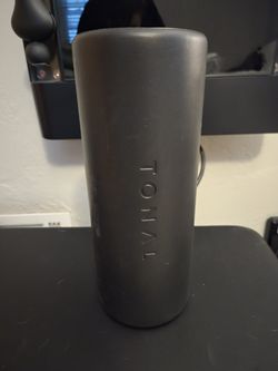 2021 Tonal Home Gym Excellent Condition 0-50 Rides - Pittsburgh, PA