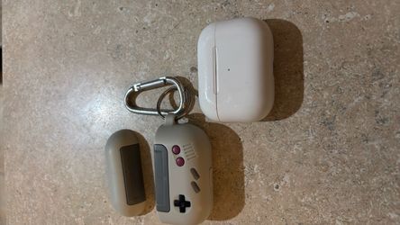 Apple AirPods Pro With Nintendo Controller Case