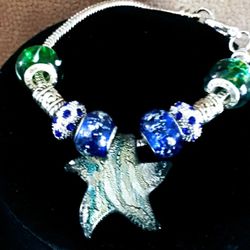 Beautiful Creation Star Fish Charm Bracelet 