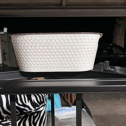 Brand New Better Homes & Gardens Galvanized Oval Tub, color Antiqued White