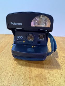 Polaroid 600 Instant Camera with Flash and Wrist Strap
