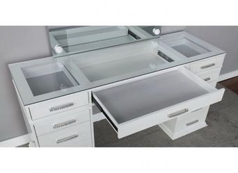 Vanity Set
