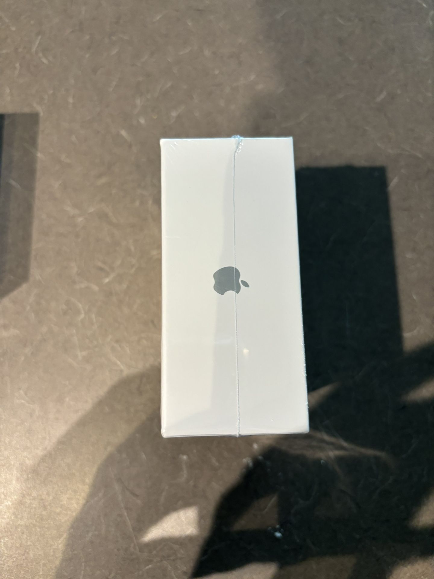 Brand New In Box will Deliver