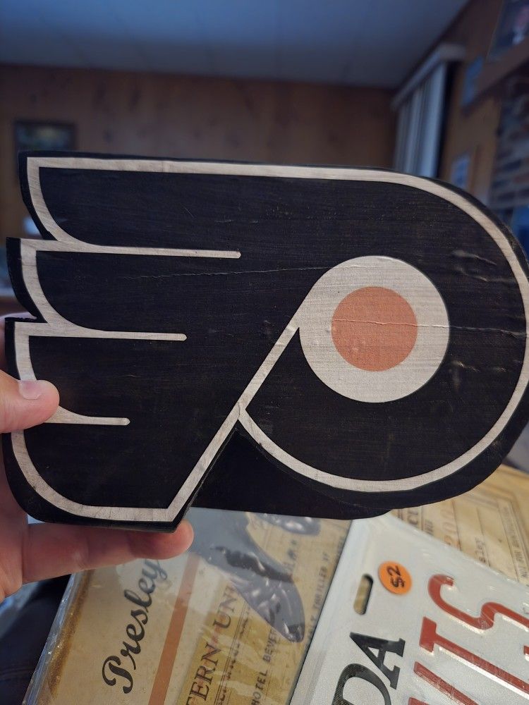 Hand Crafted Wooden Flyers Logo