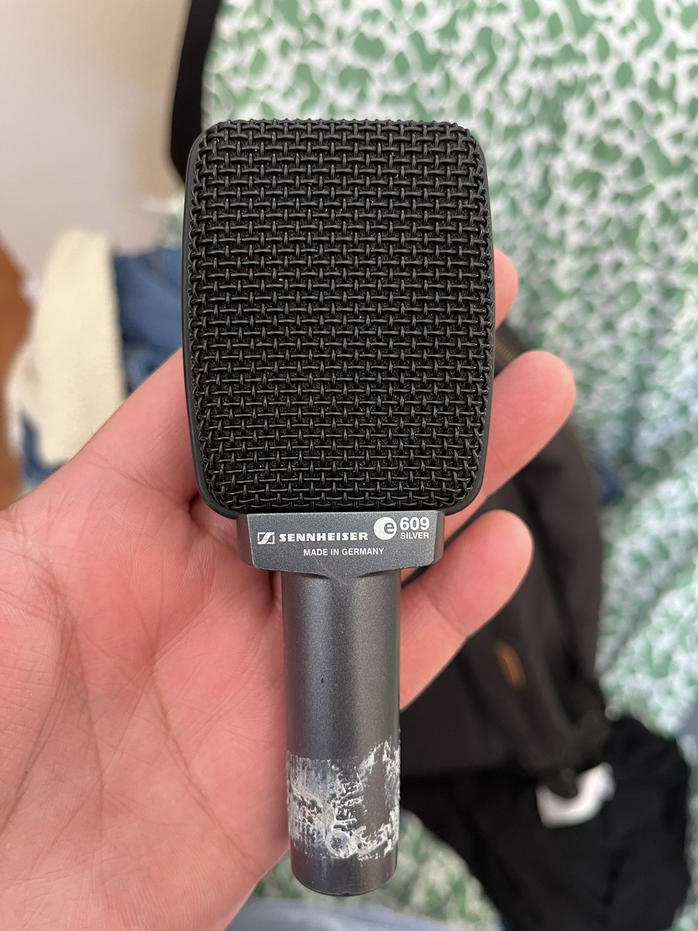 SENNHEISER E609