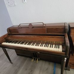 Wuztler Piano