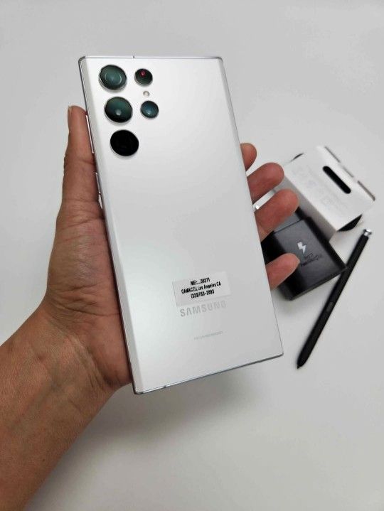 Samsung Galaxy S22 Ultra,  Factory Unlocked,  Excellent Condition. Like New 