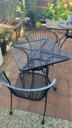 Iron Patio table and chairs
