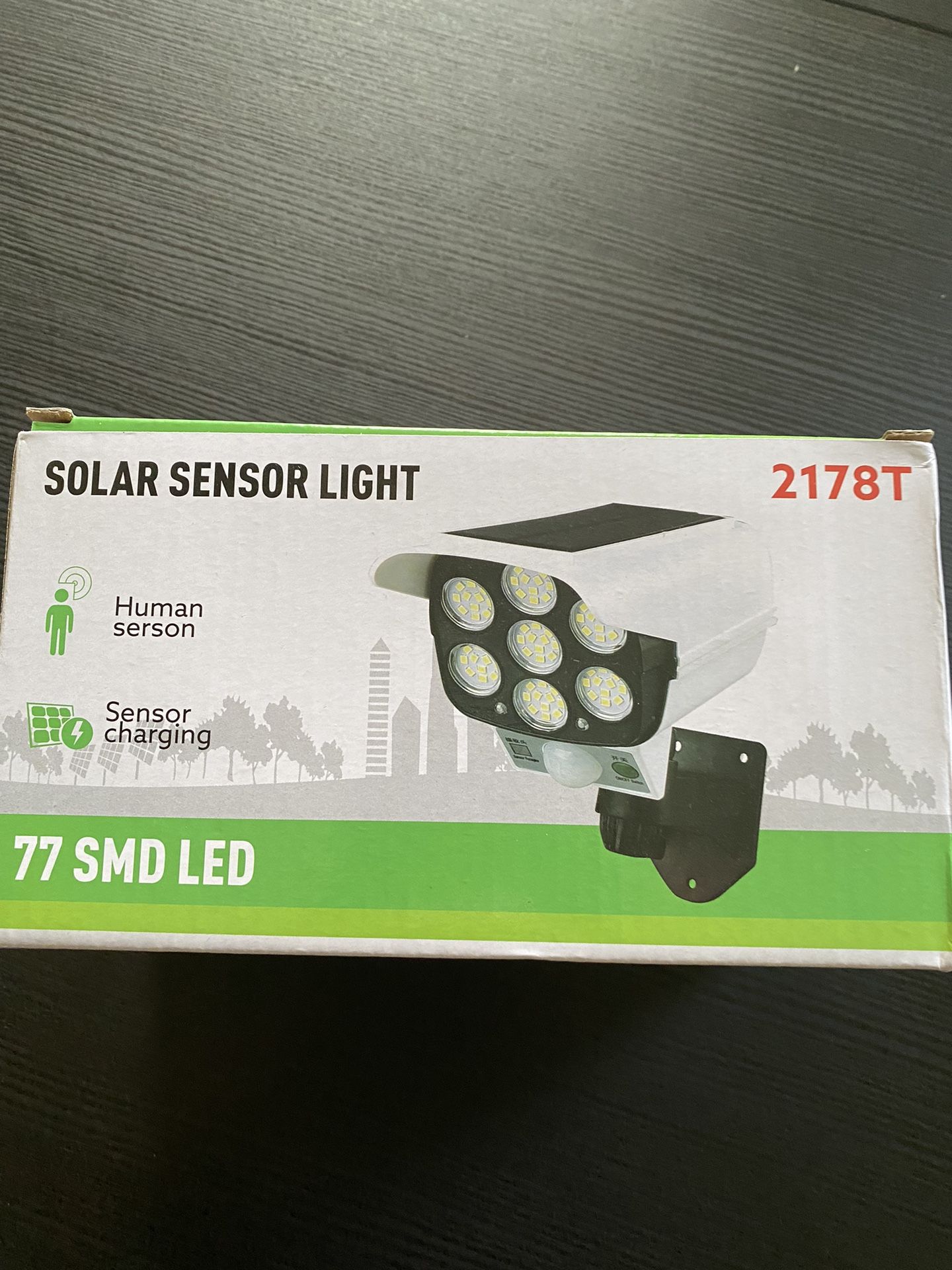 Solar Powered Wall Mounted Outdoor Light With Motion Detection & Remote Control