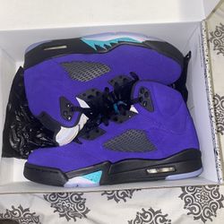 Retro Jordan’s Size 8