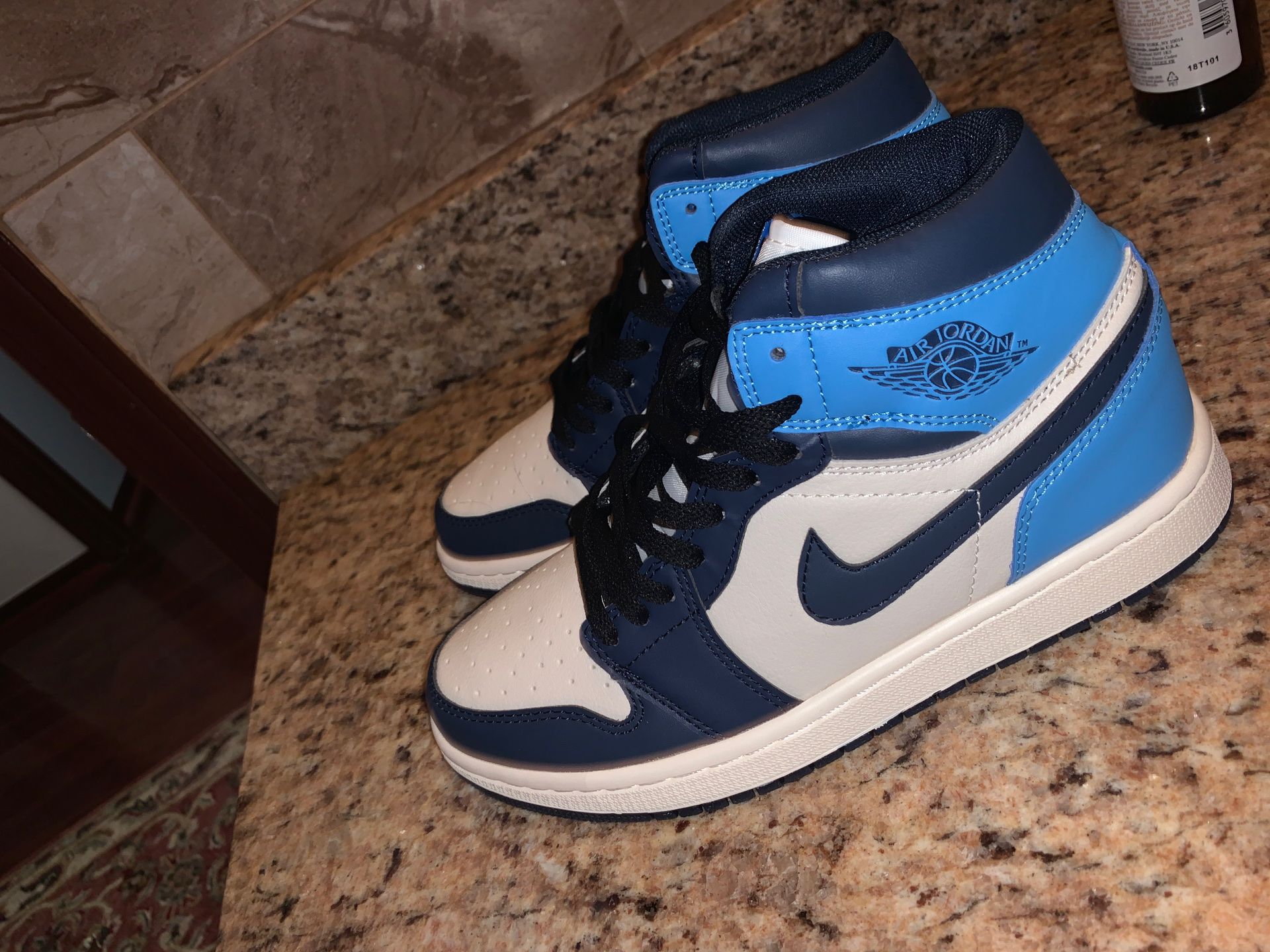 New air jordan 1 obsidian Size 7 Men