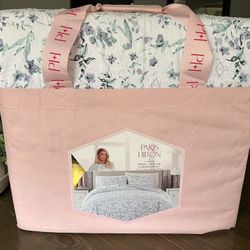 Paris Hilton Twin/Twin XL Comforter Set 
