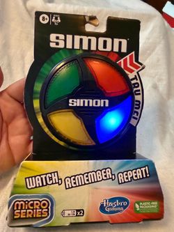 Mini SIMON game by Hasbro brand new