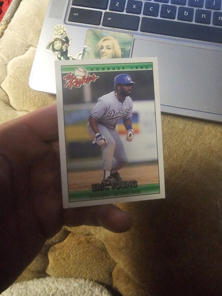 Eric Young Baseball Card