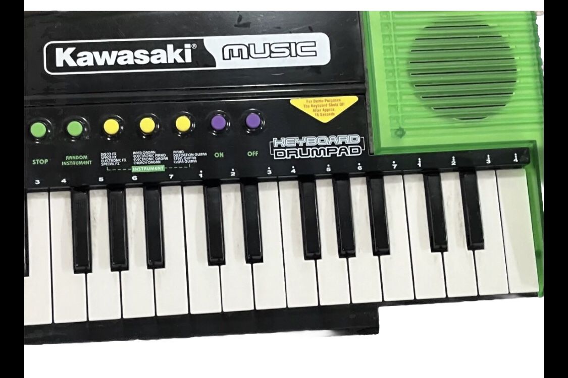 Kawasaki Music Electronic Keyboard