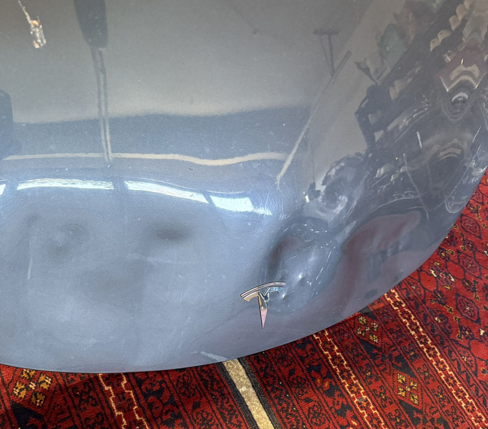 2020 Tesla model 3 hood