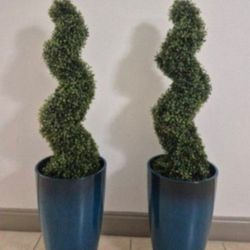 *** REDUCED *** PAIR of 3' Faux Boxwood Spirals in 21" Blue Resin Planters @ Lasting Creations