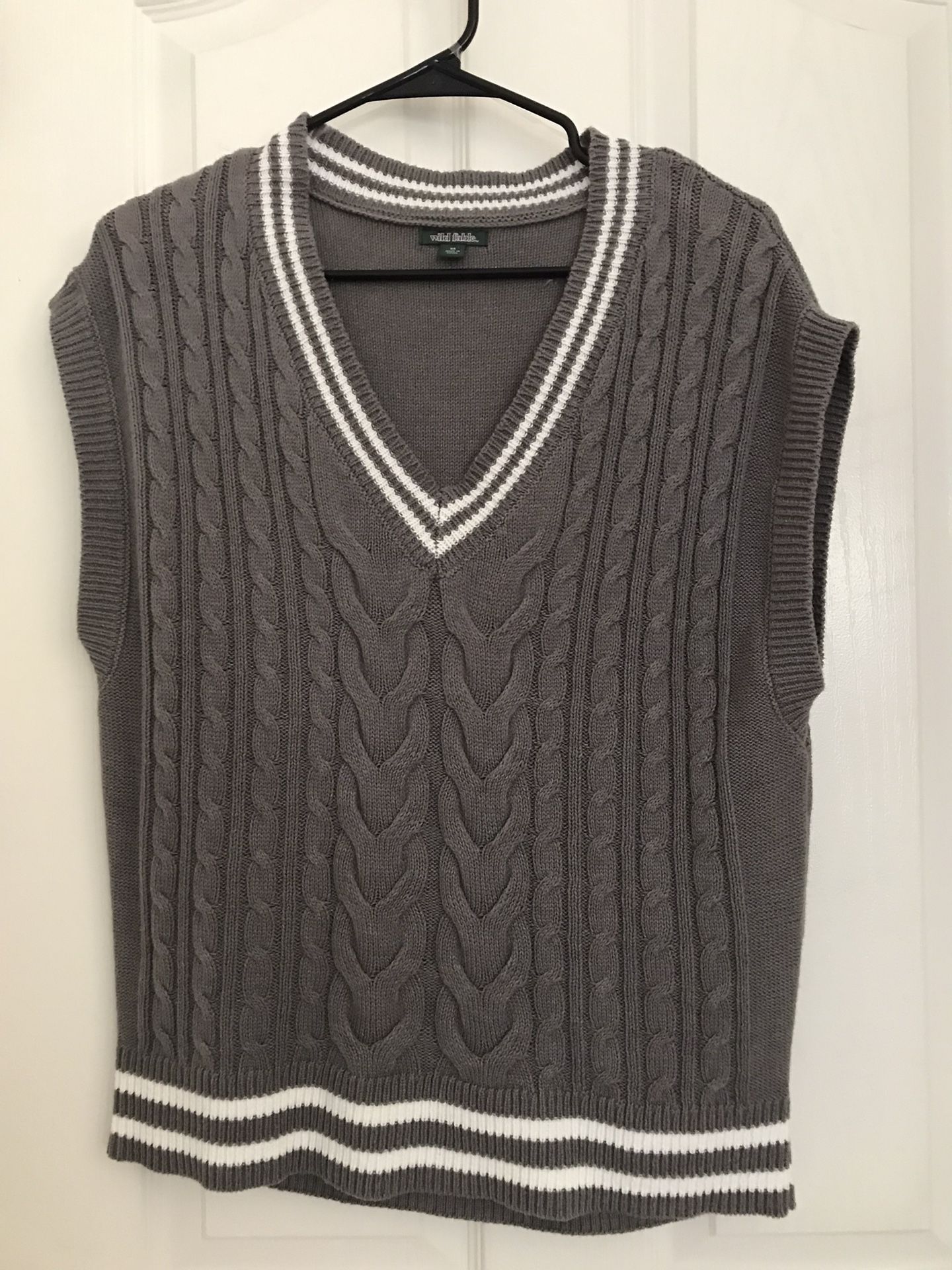 Wild Fable Oversized Gray Knit Sweater Vest