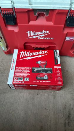 Milwaukee M18 Compact Brushless 1/4 Hex Driver Kit Battery 2.0 Ah M12 N18 Charger Contractor Bag (NEW) 