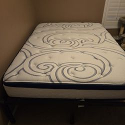 Queen Gel Memoryfoam Innerspring Mattress And Steel Frame